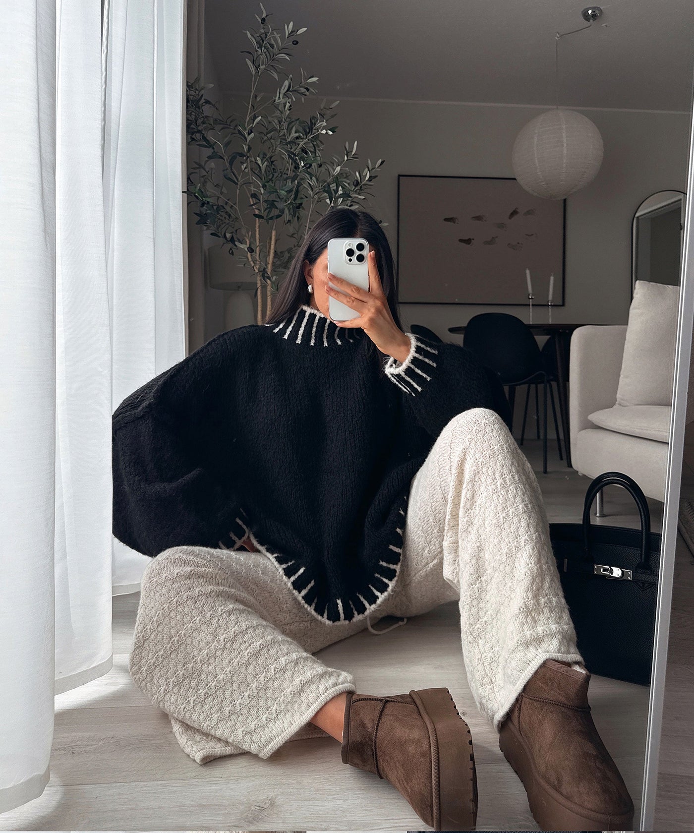 Black Salma Pullover | LouLou Couture