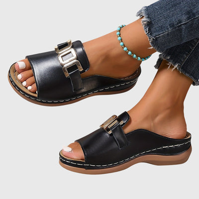 Kathlyn Comfy Buckle Sandals | LouLou Couture